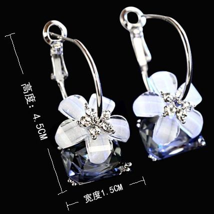 Flower Square Crystal Earrings - Image 3