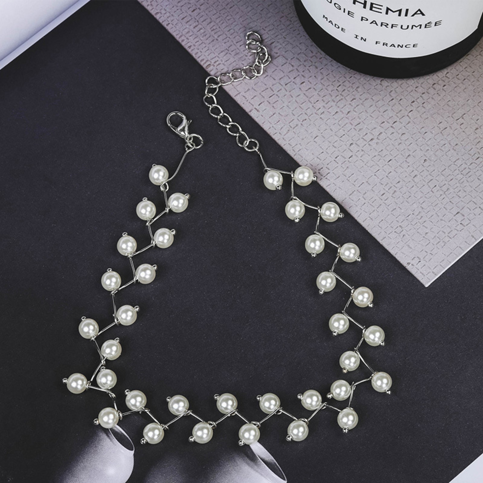 Simulated Pearl Choker